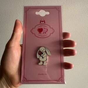 Jellycat Cream Bunny with Rose Pin Badge Authentic NWT